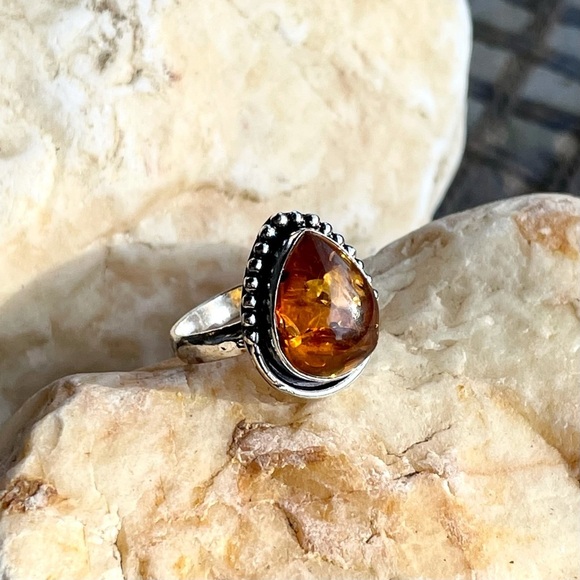 Amber domed teardrop ring size 8, NWT - Picture 2 of 7